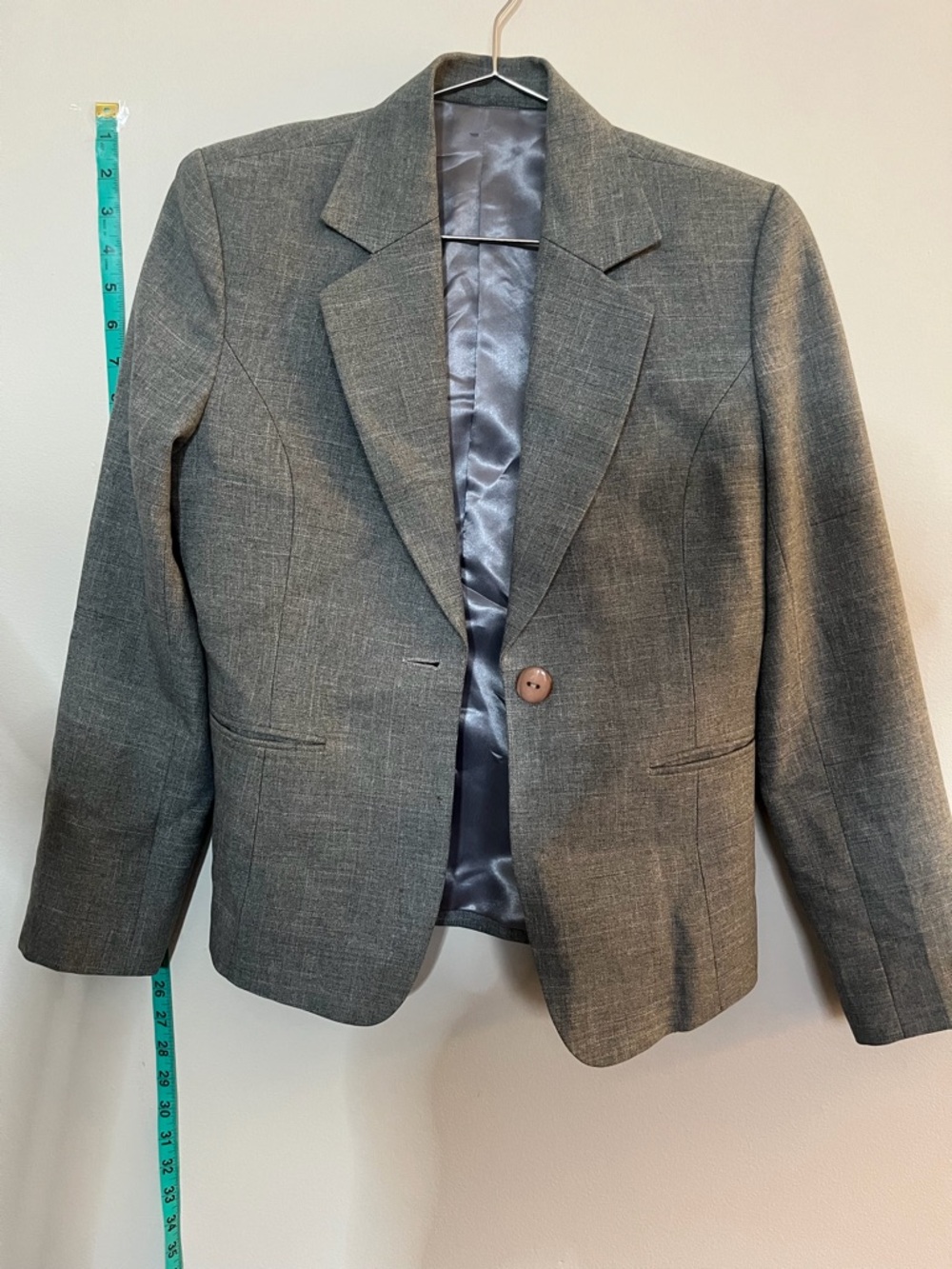 Women's Gray Single-Button Blazer - Tailored Professional Jacket